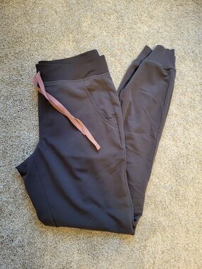 Figs Zamora Jogger Scrub Pants In Charcoal Tall Length